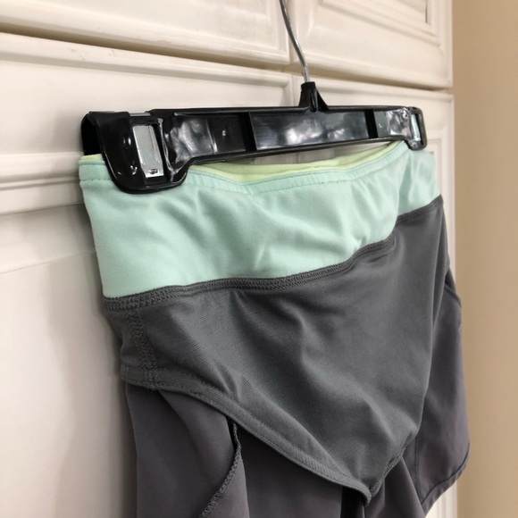 Ivivva by Lululemon lined girls shorts - Picture 12 of 14